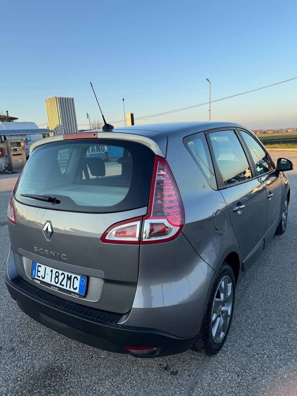 Renault Scenic Scénic X-Mod 1.6 Attractive