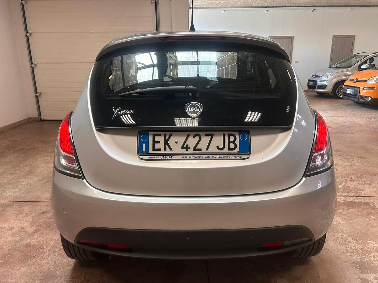 Lancia Ypsilon 1.2 69 CV 5 porte S&S Platinum