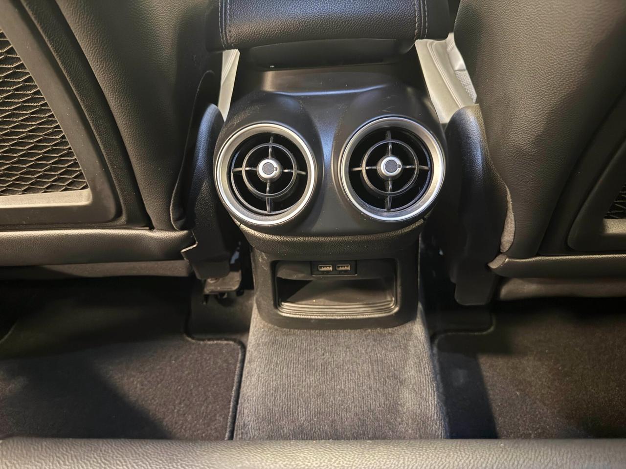 Alfa Romeo Stelvio 2.2 Turbodiesel 180 CV AT8 RWD Executive