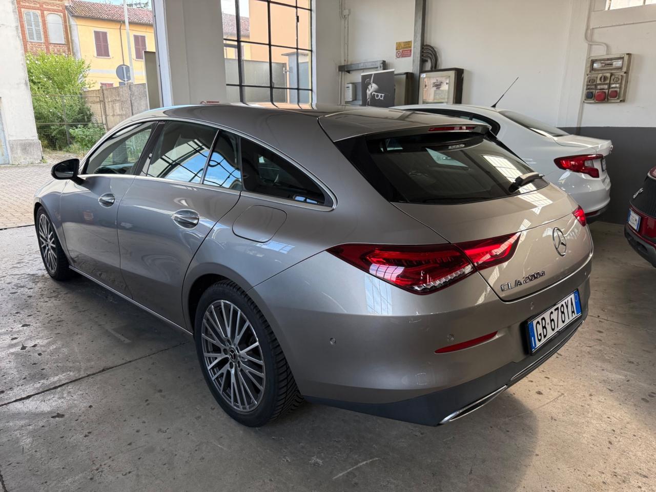 Mercedes-benz CLA 200 d Automatic Shooting Brake Sport