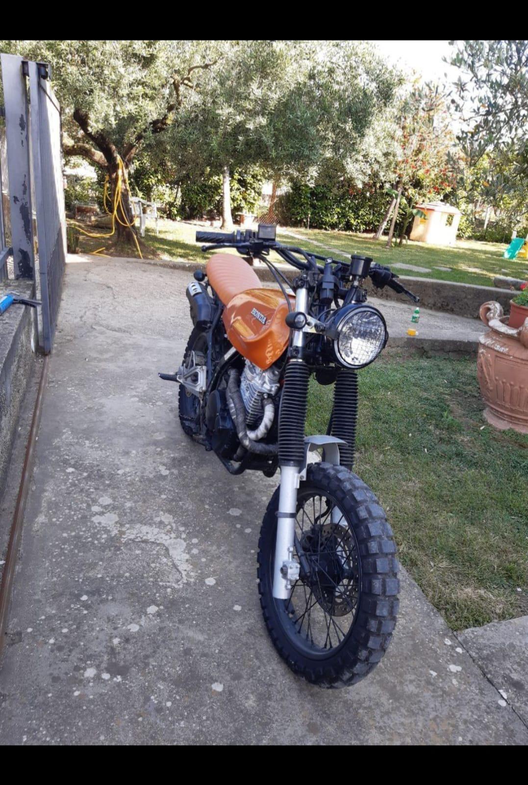 Honda nx 650 dominator perfetta