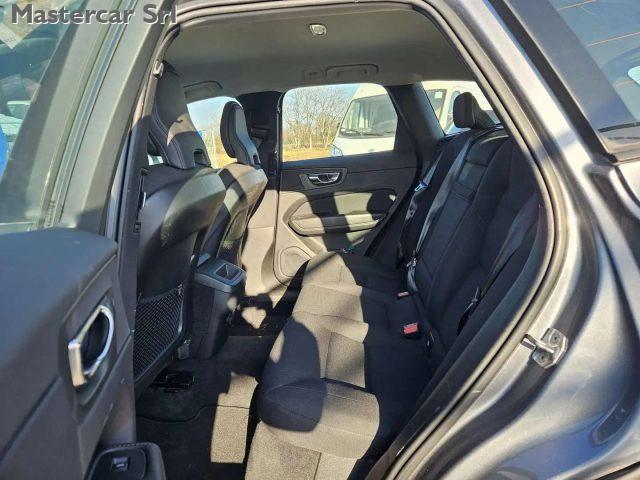 VOLVO XC60 XC60 2.0 b4 Business awd auto - targa GF338CG