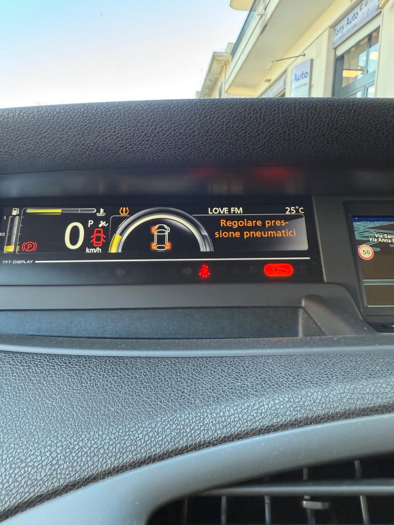 Renault Scenic 1.5 dci Limited automatica 110cv 7 POSTI,NAVIGATORE ,TELECAMERA,KM CERTIFICATI