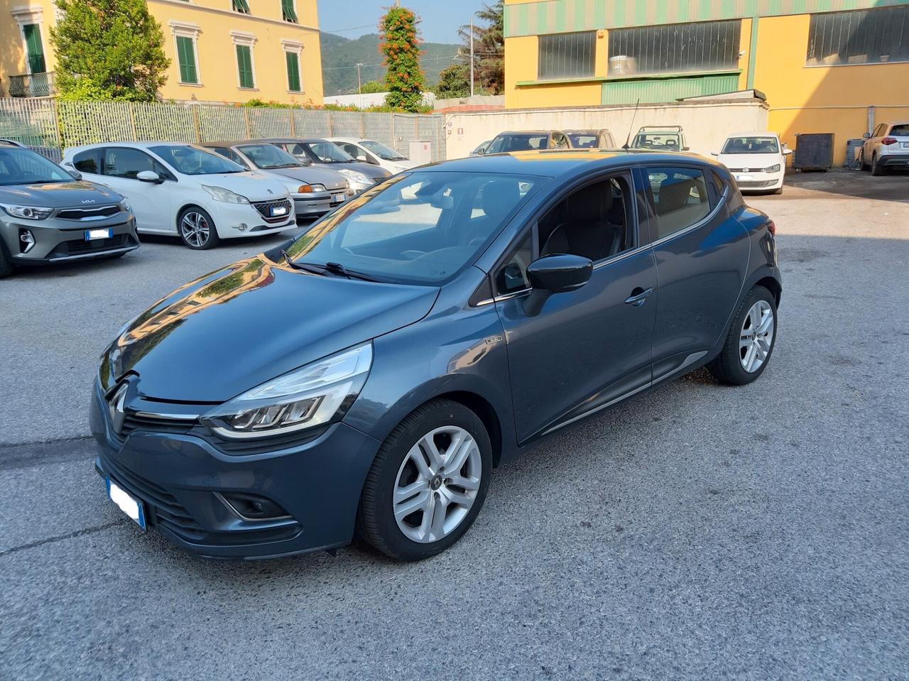 Renault Clio dCi 8V 75 CV 5 porte Duel