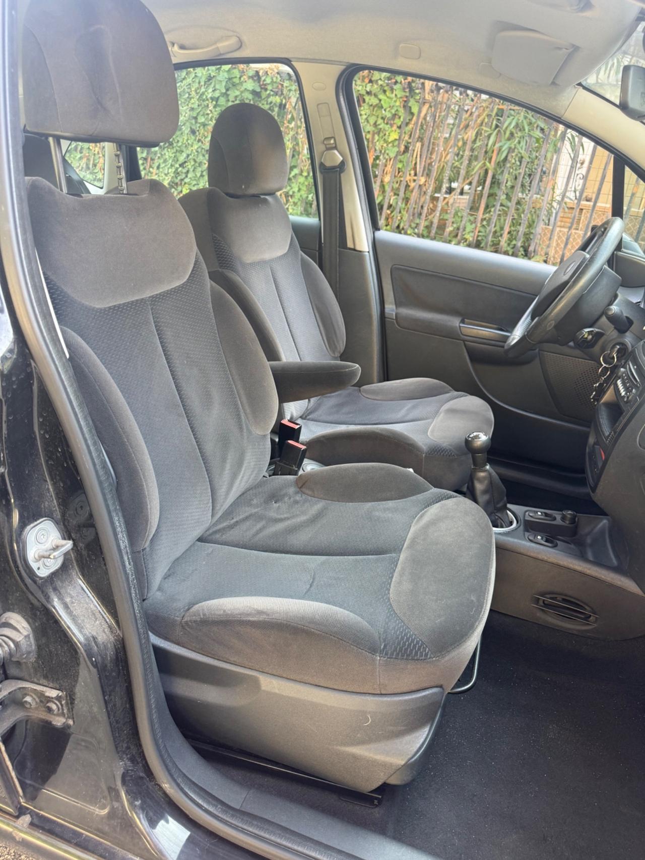 Citroen C3 Exclusive 1.1 benzina Unipropr NEOPATENTATI