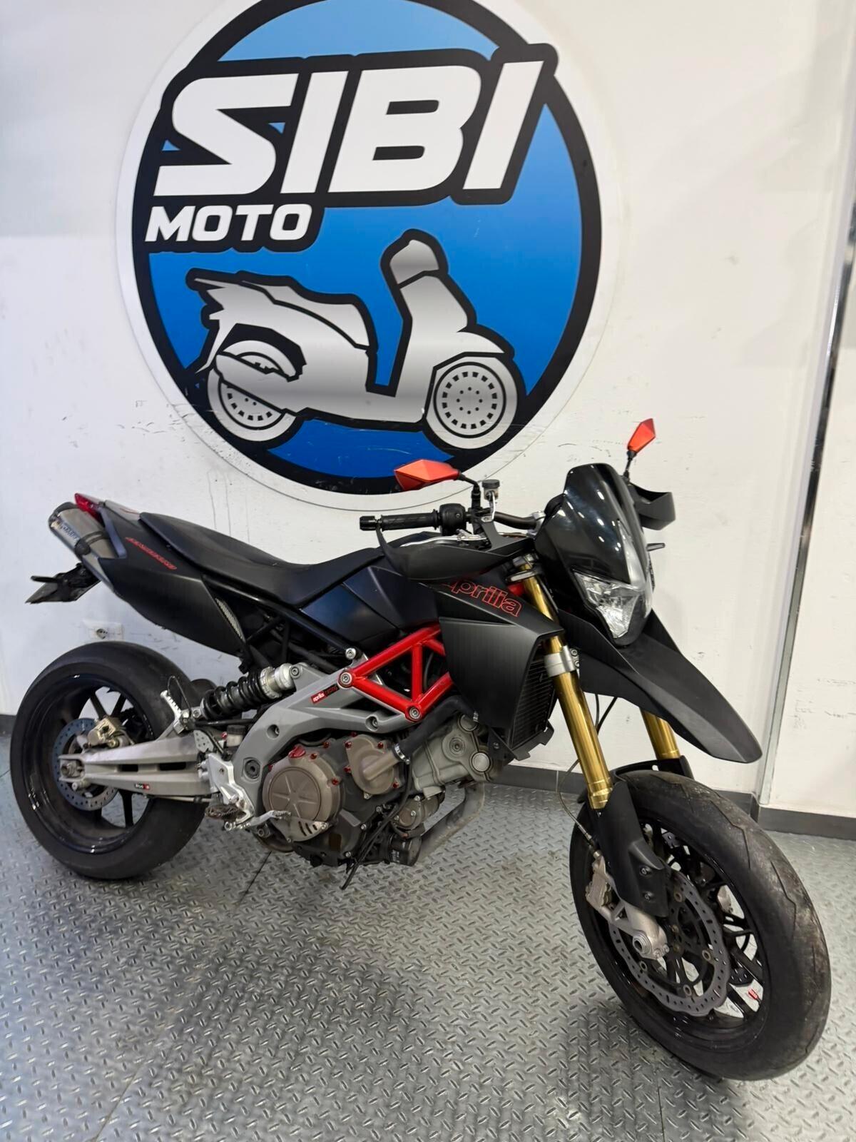 Aprilia Dorsoduro 750
