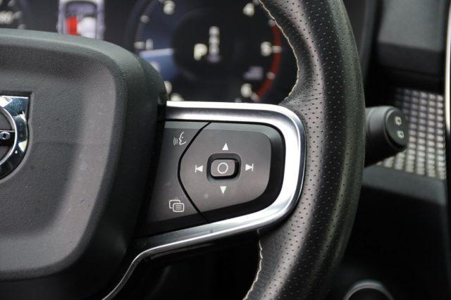 VOLVO XC40 D3 AWD Geartronic R-design