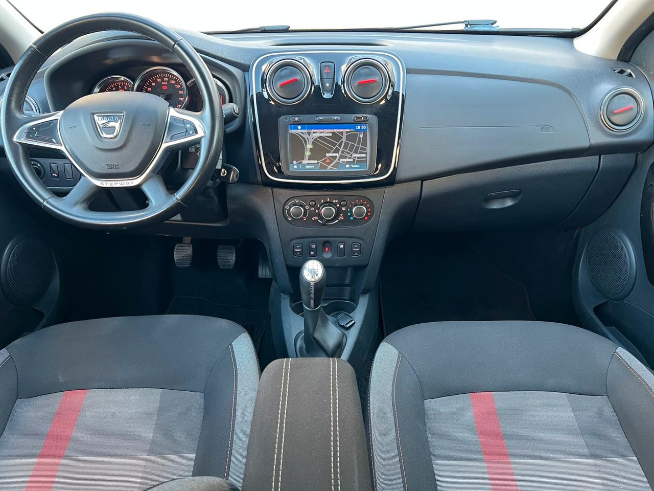DACIA SANDERO STEPWAY 1.5 DCI 95CV 2020!!! TECHROAD!!!