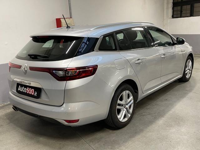 RENAULT Megane Mégane Sporter TCe 140 CV EDC FAP Intens