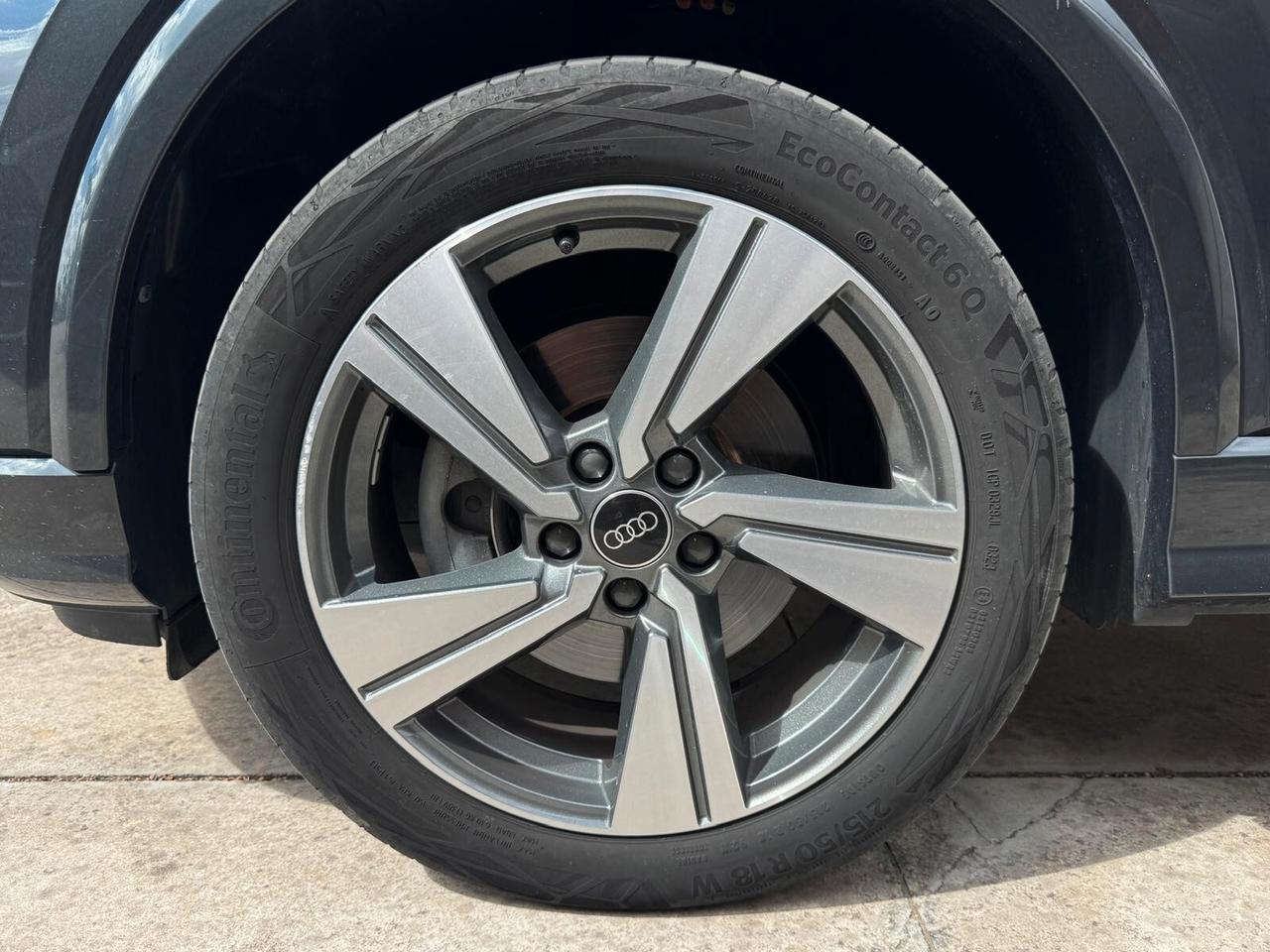 Audi Q2 35 TDI quattro S tronic Business