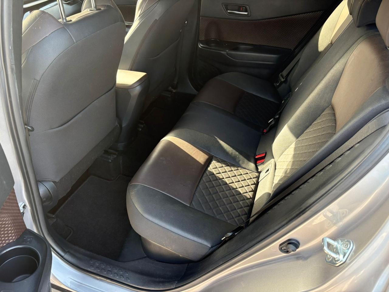 TOYOTA C-HR 1.8 HYBRID LOUNGE - 2019