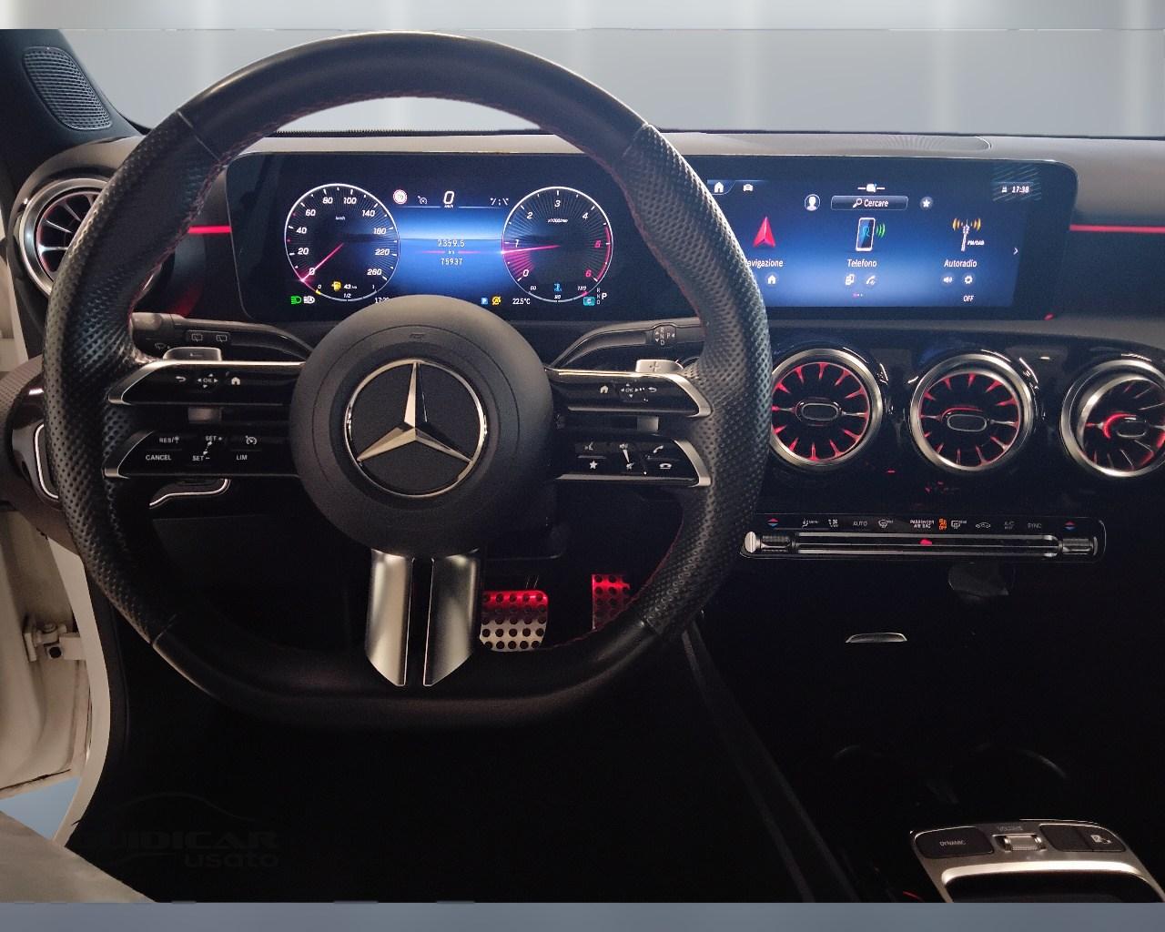 Mercedes-Benz Classe A - W177 2023 - A 180 d AMG Line Advanced Plus auto