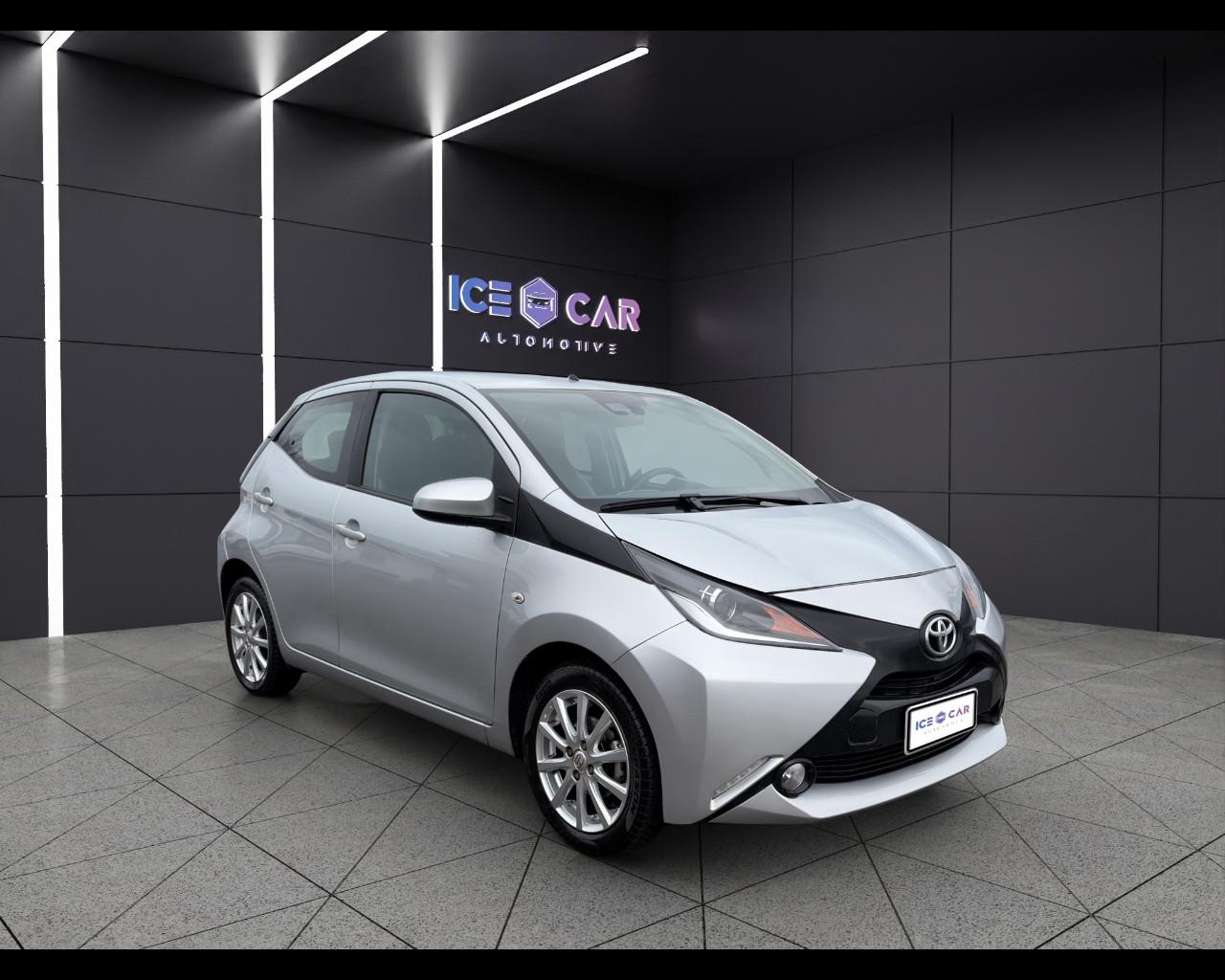 TOYOTA Aygo 1.0 VVT-i 69 CV 5 porte x-play MMT