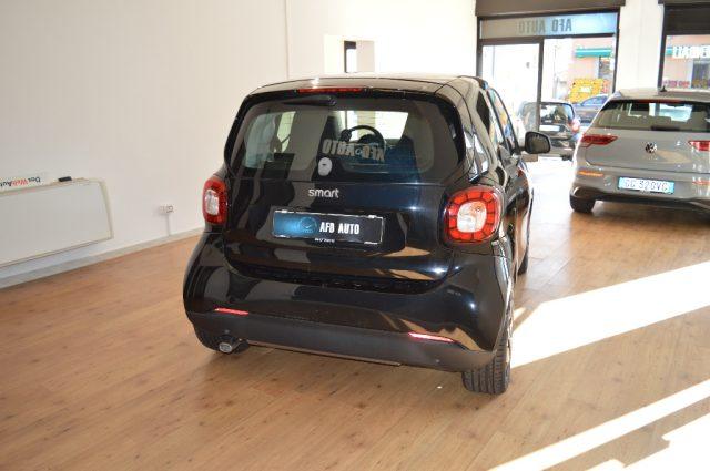 SMART ForTwo 70 1.0 twinamic Solidblack