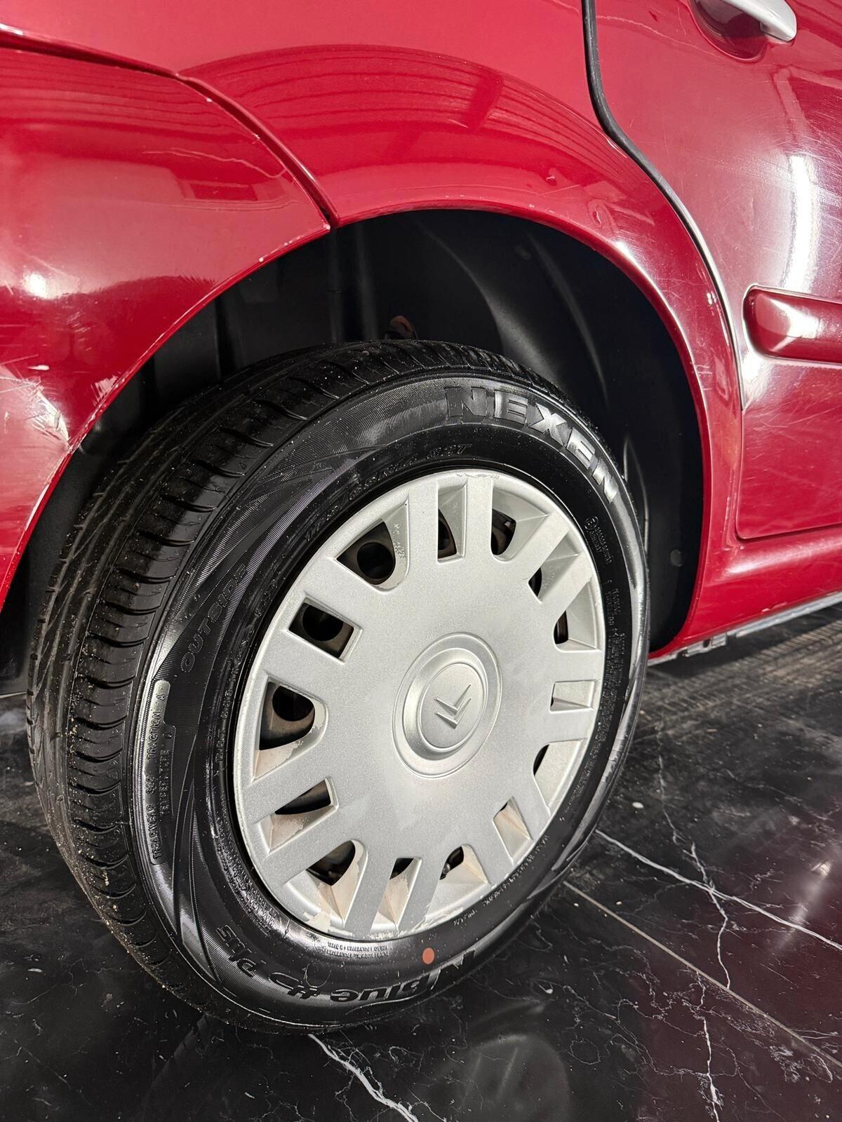 Citroen C3 1.1 airdream Gold by Pinko