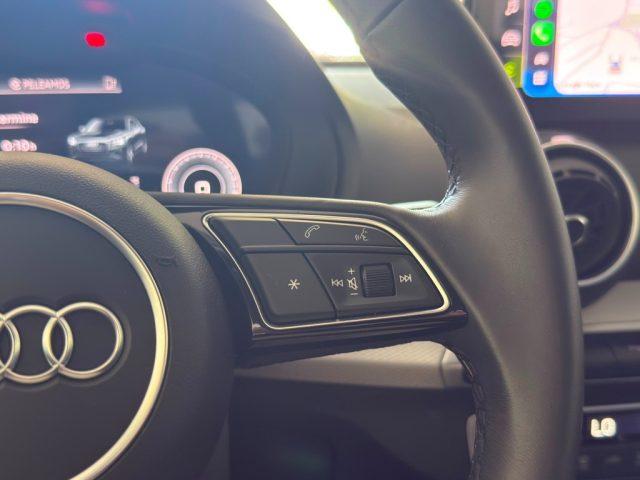AUDI Q2 30 TDI S line Edition