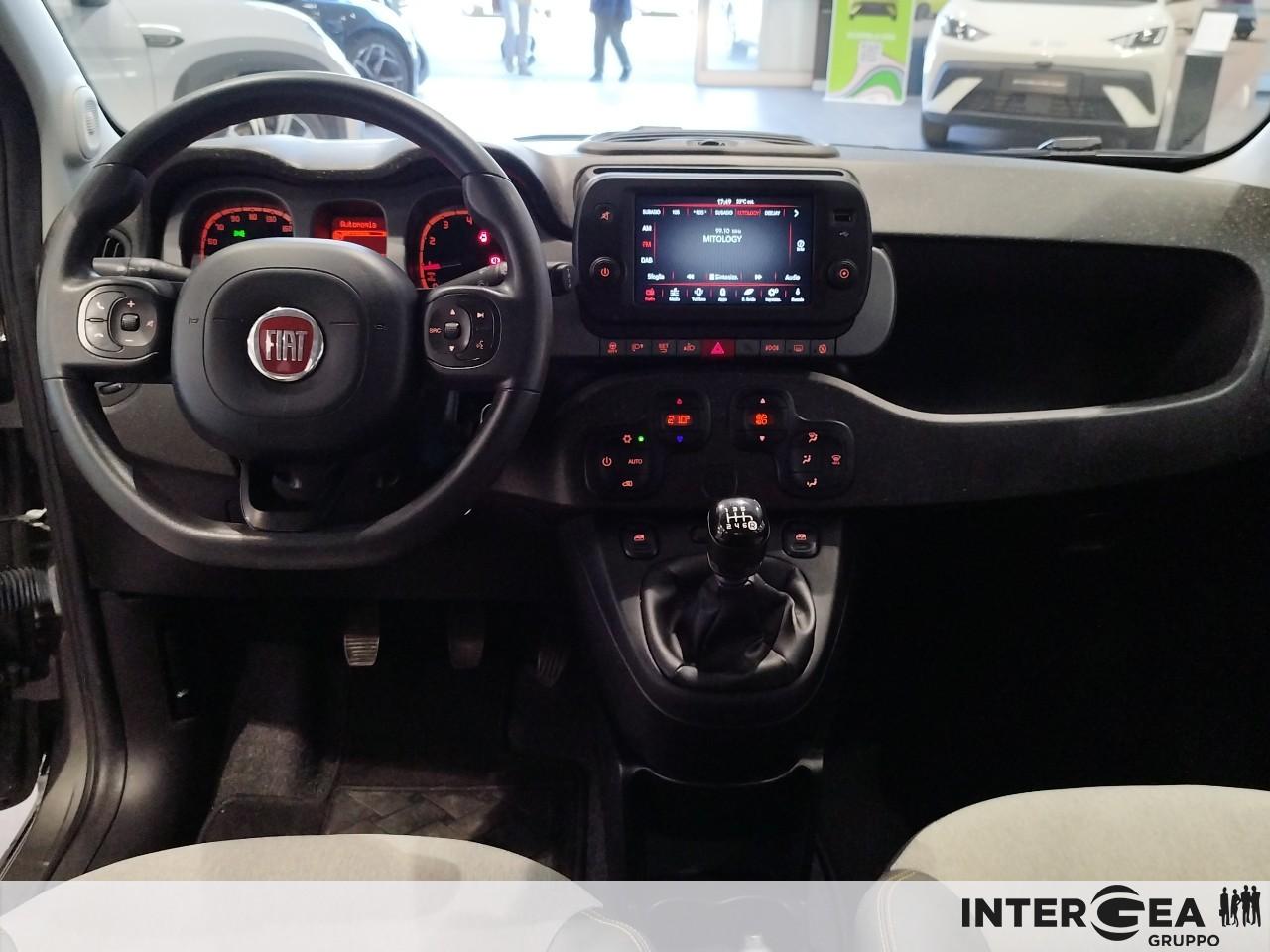 FIAT Panda 1.0 firefly hybrid City Cross s&s 70cv 5p.ti