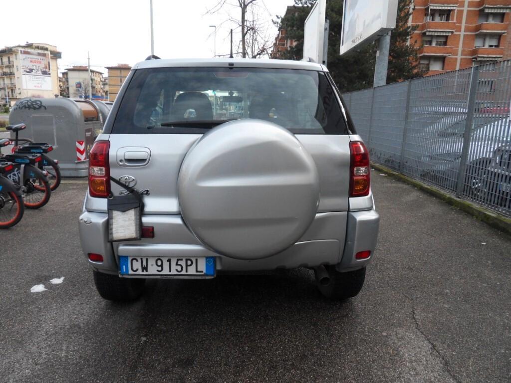 Toyota RAV 4 RAV4 2.0 16V cat 3 porte