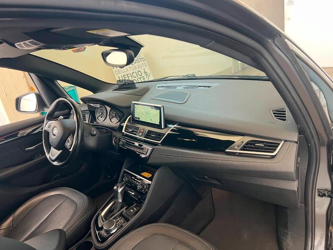 BMW Serie 2 218d Luxury auto my17