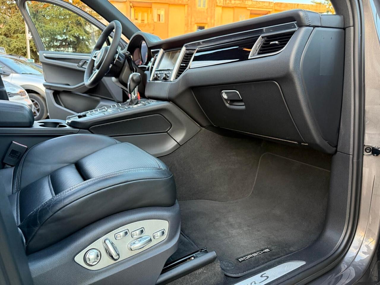 Porsche Macan S Diesel 3.0 V6 258 CV AUTOMATICO PDK - TETTO - NAVI - PELLE