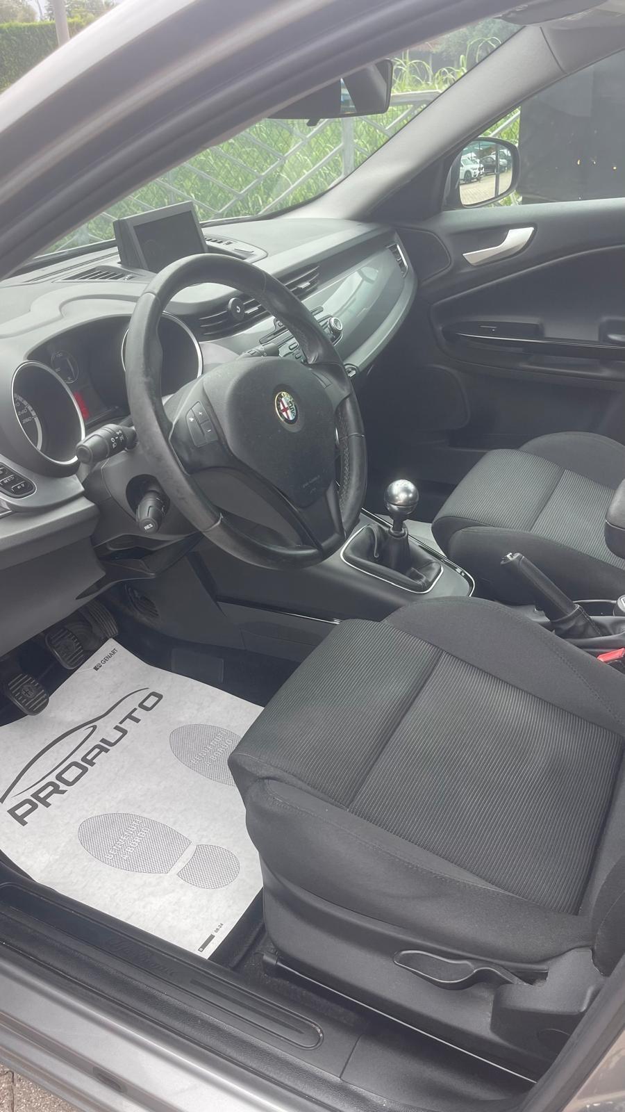 Alfa Romeo Giulietta 1.6 JTDm-2 105 CV Exclusive