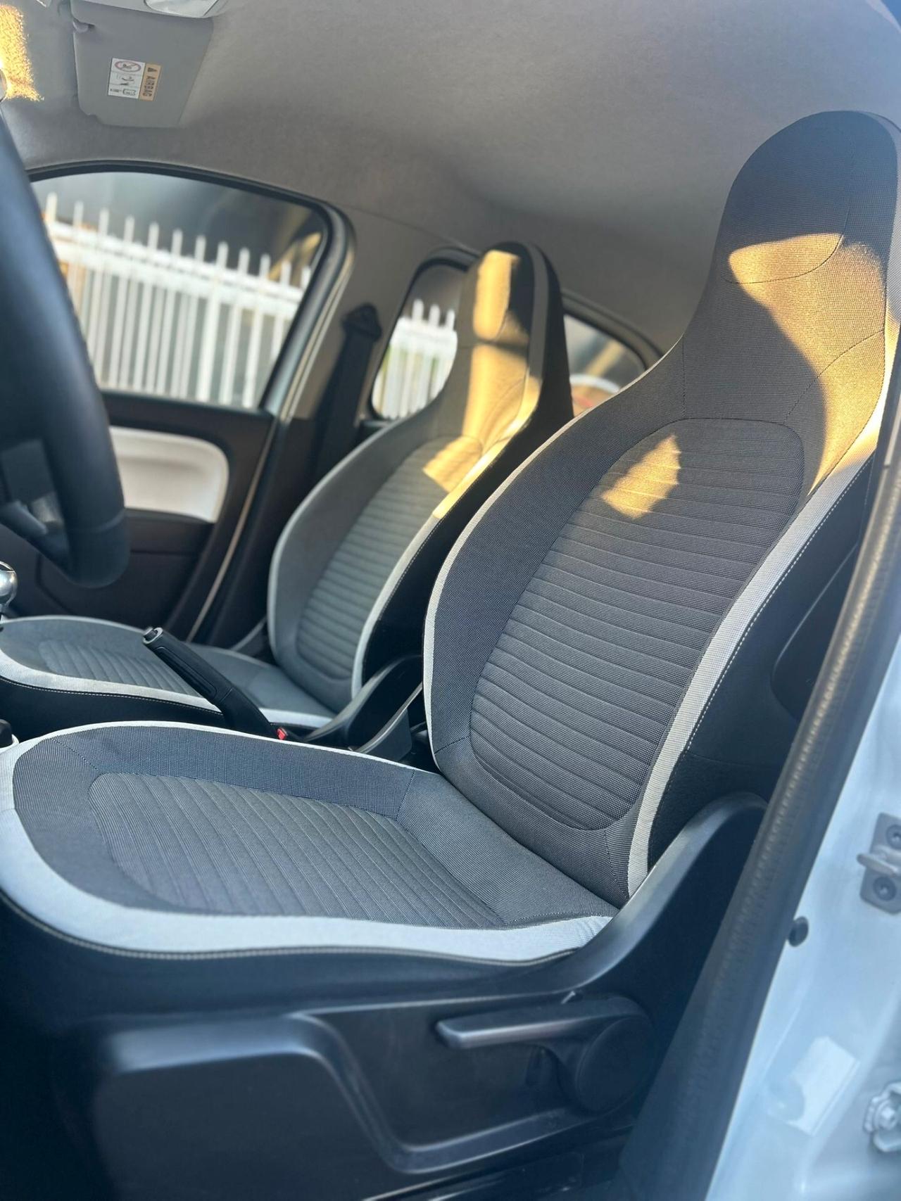 Renault Twingo SCe Lovely