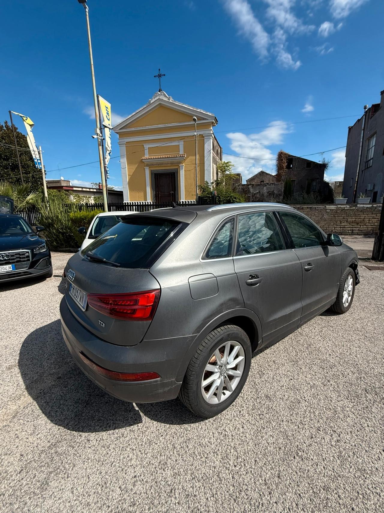 Audi Q3 2.0 TDI 120 CV S tronic Business