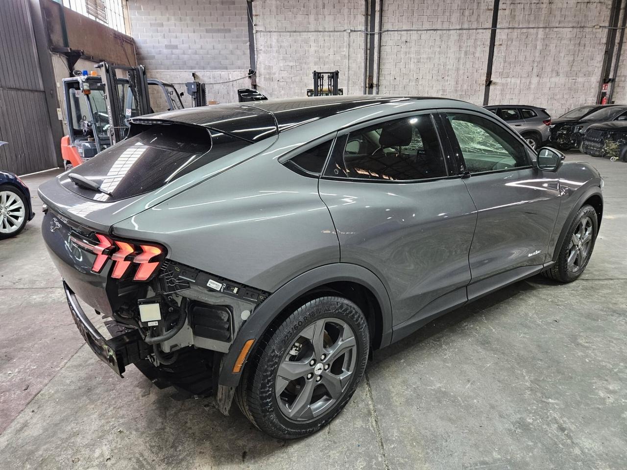 Ford Mustang Mach-e standard range rwd 269cv auto START