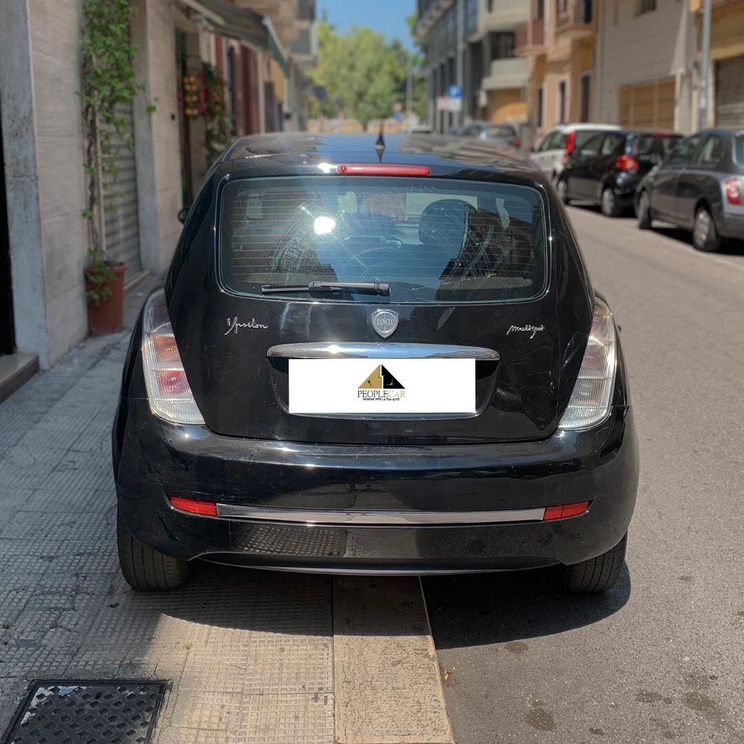 Lancia Ypsilon 1.3 MJT 75 CV