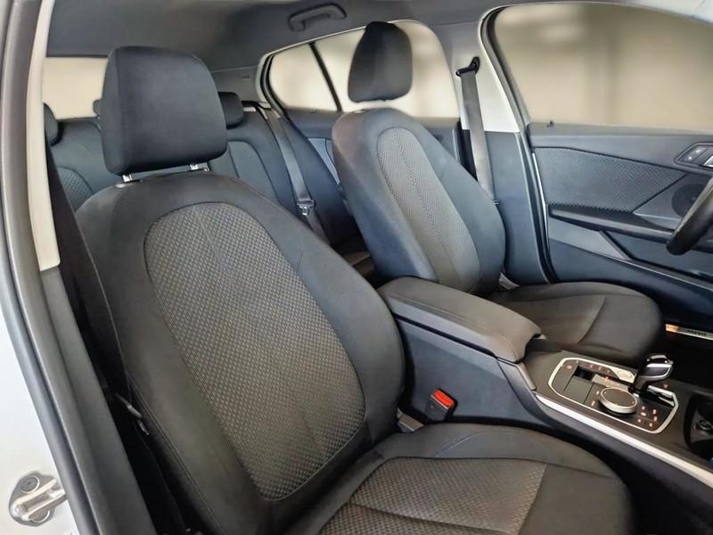 BMW 116 BUSINESS ADVANTAGE AUTO 5 PORTE BERLINA