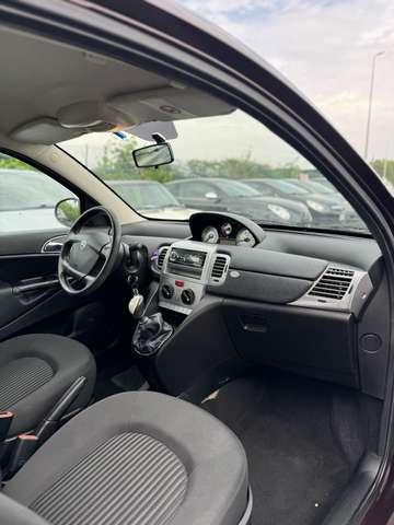 Lancia Ypsilon 1.4 8v Argento ecochic Gpl fino 2029