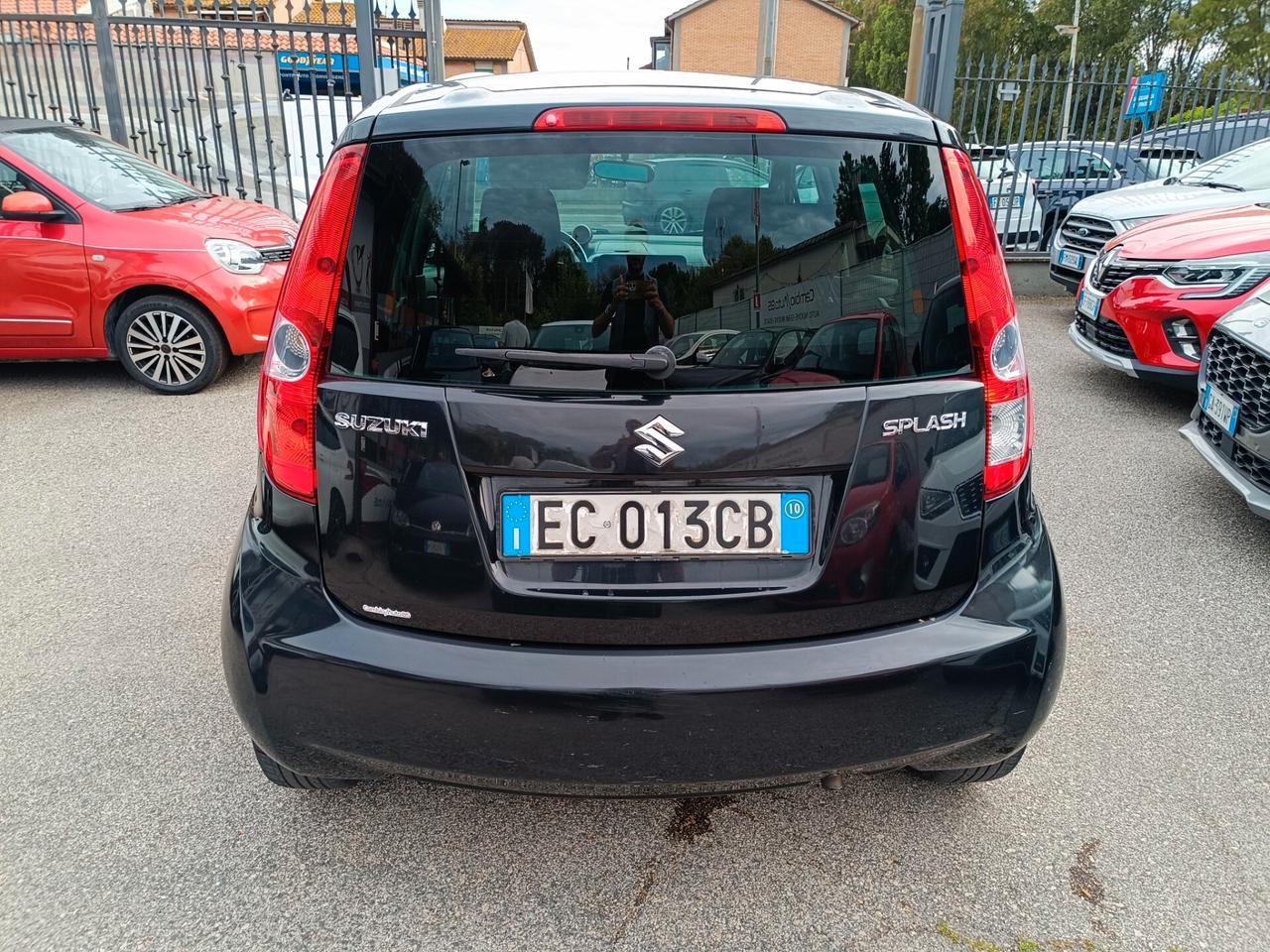 Suzuki Splash 1.0 L