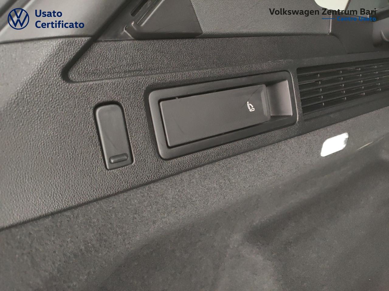 Volkswagen Touareg 3.0 v6 tdi elegance r-line exterior pack 231cv tiptronic
