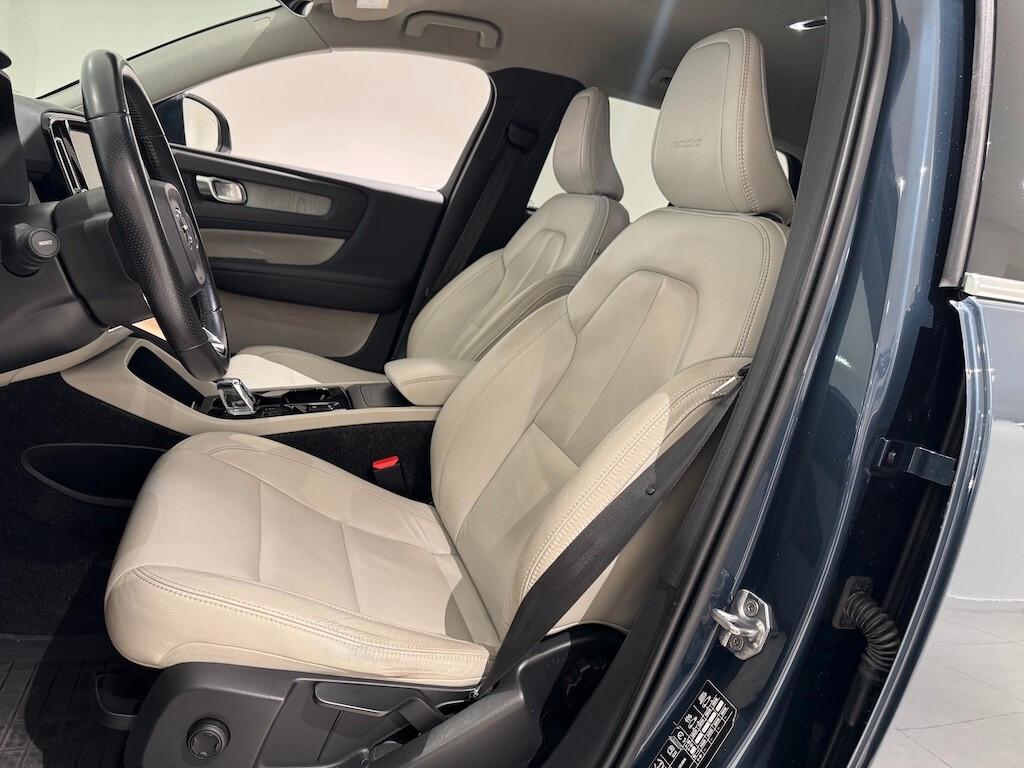 Volvo XC40 D4 AWD Geartronic Inscription