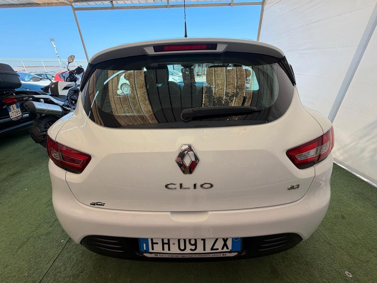RENAULT CLIO 1.5 DIESEL 75CV AUTOCARRO