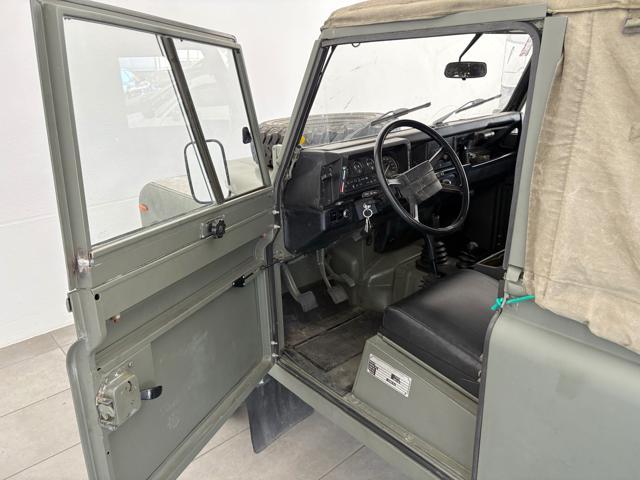LAND ROVER Defender 90 diesel