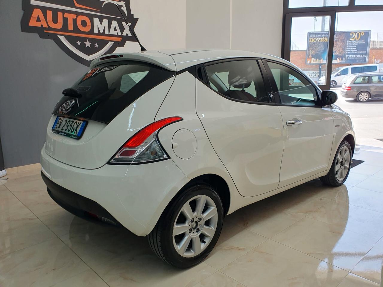 Lancia Ypsilon 1.3 MJT 95cv Platinum 2014
