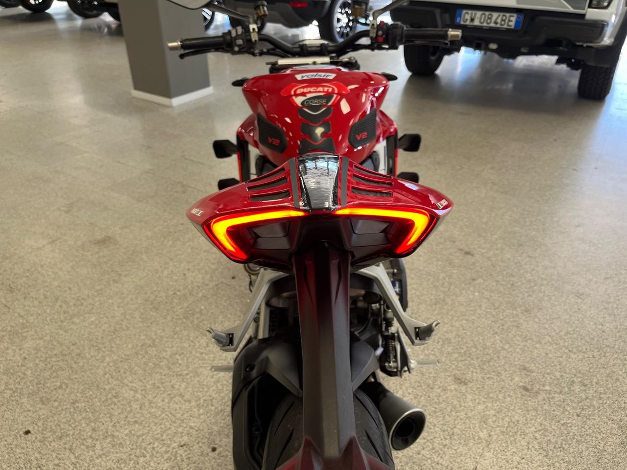 Ducati Streetfighter V2 Desmo