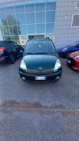 TOYOTA Yaris Verso 1.3i 16V cat Sol