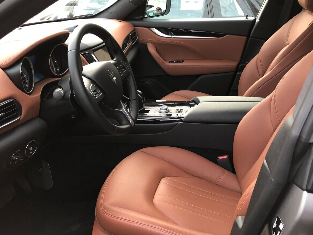 Maserati Levante V6 Diesel 275 CV AWD Granlusso