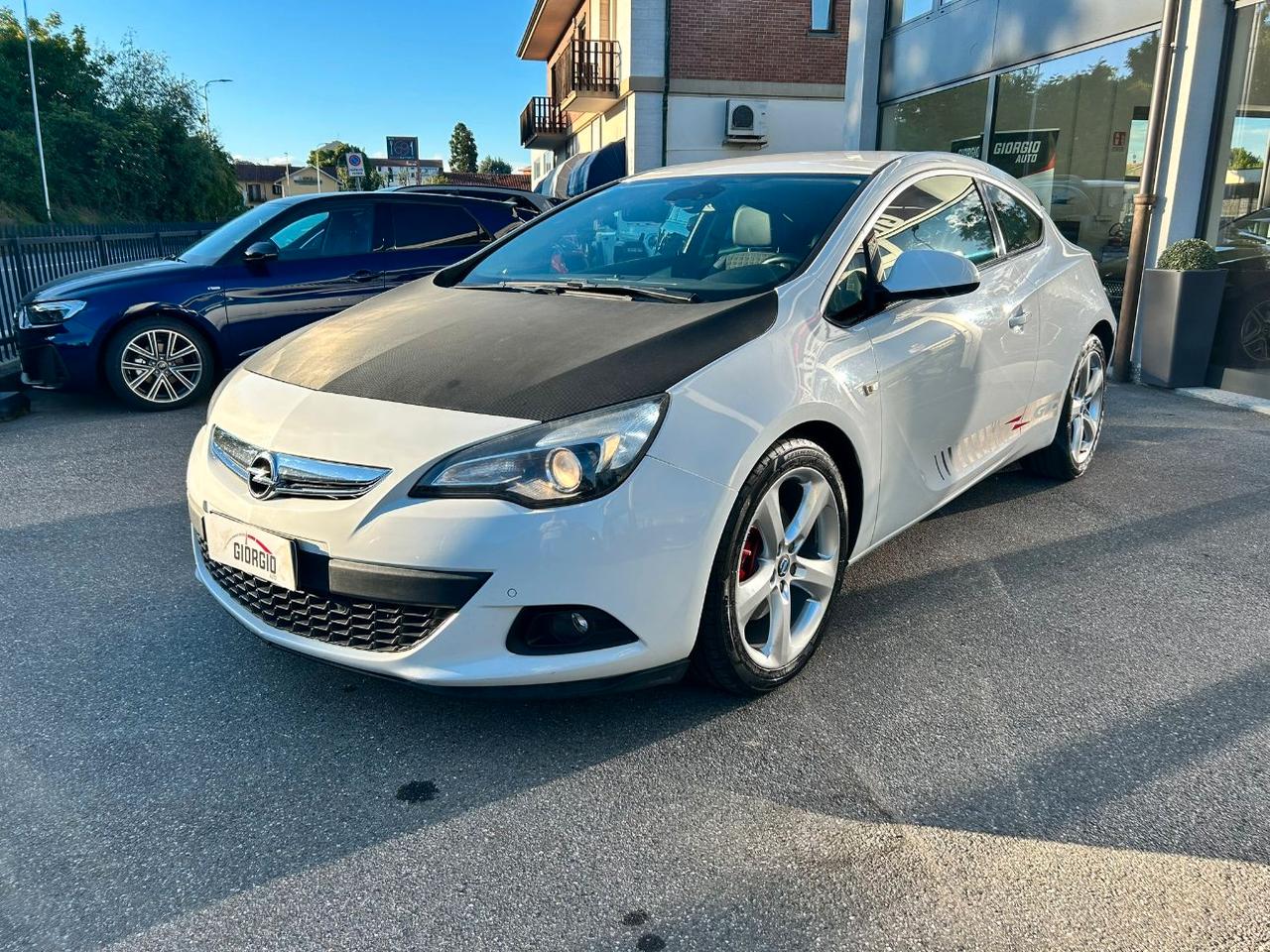 Opel Astra GTC 1.7 cdti ecotec Cosmo s&s 130cv