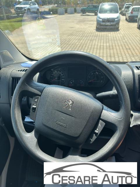 PEUGEOT - Boxer