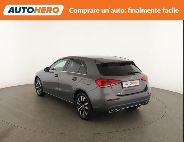 MERCEDES-BENZ A 250 e Automatic EQ-Power Business