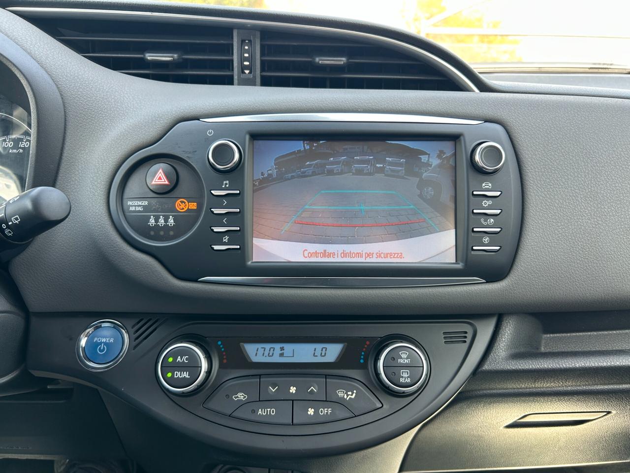 Toyota Yaris III 5p 1.5h Active