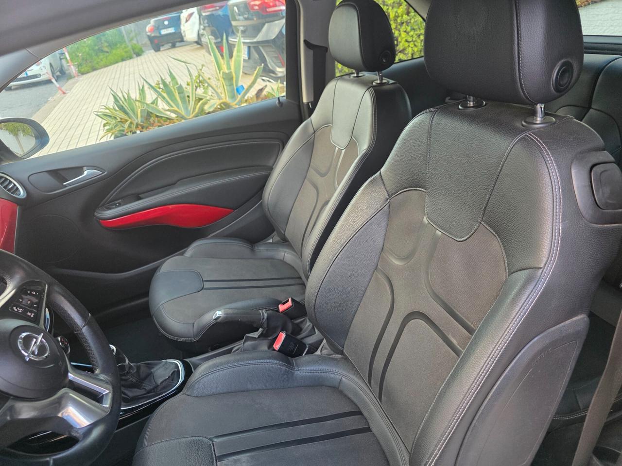Opel Adam 1.2 70 CV Glam