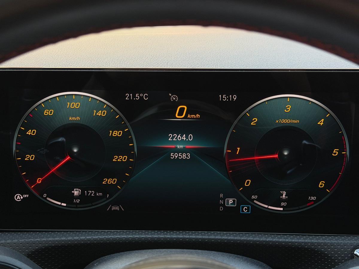 Mercedes Classe A 180d Premium AMG Night Edition 116CV