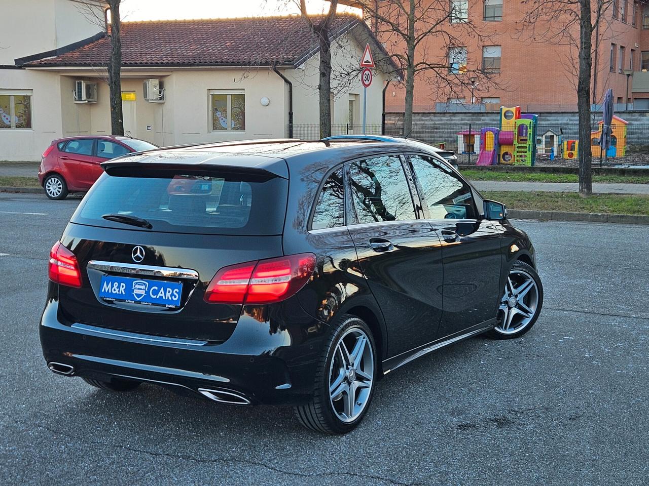 Mercedes-benz B 220 4matic Pak AMG automatico E6