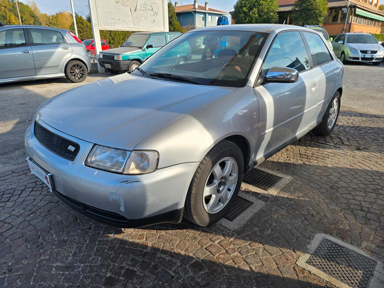 Audi A3 1.6 cat 3p. Con 284.000km