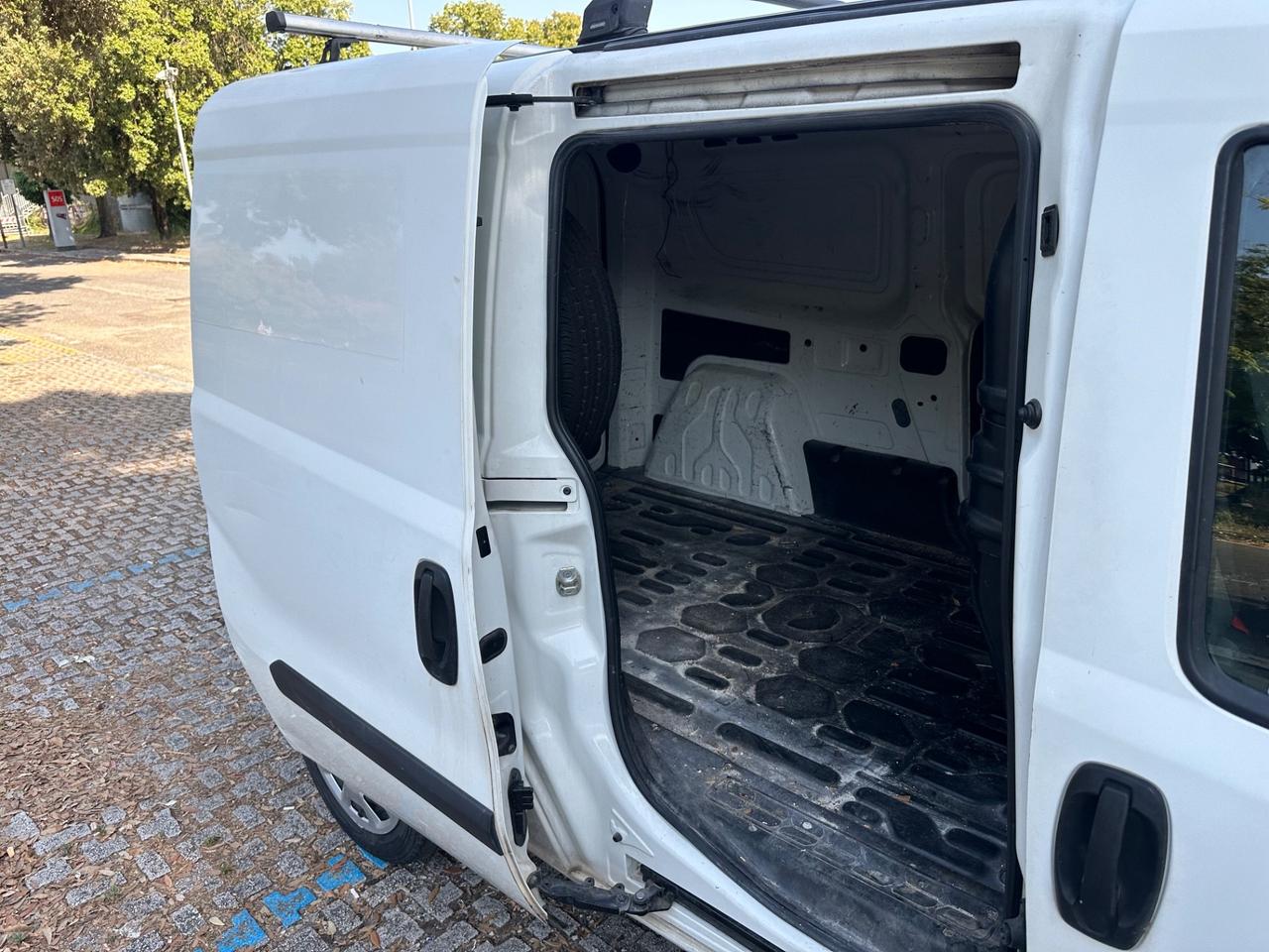 Fiat Doblo Maxi 3 Posti 1.4 Benzia Metano 2016