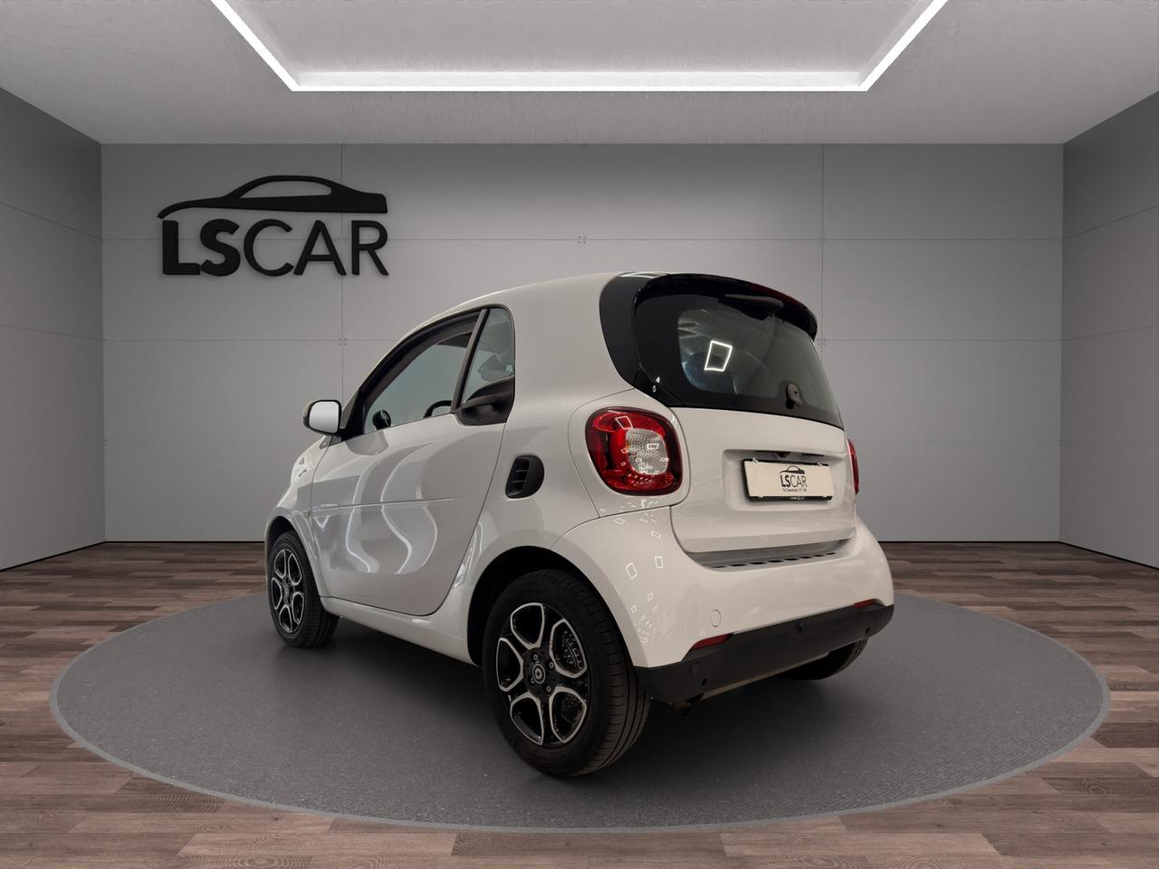 Smart forTwo 1.0 Passion - Unipro - Promo Finanziamento - Tetto panoramico - Schermo Navi - Retrocamera - Sedili Riscaldabili